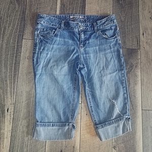 Mossimo Bermuda Style shorts sz 9